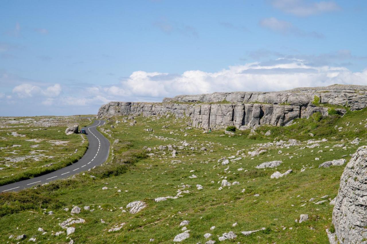 Into The Burren Hotell Murroogh Eksteriør bilde