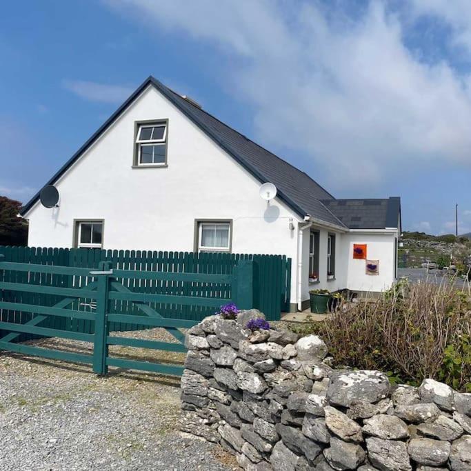 Into The Burren Hotell Murroogh Eksteriør bilde