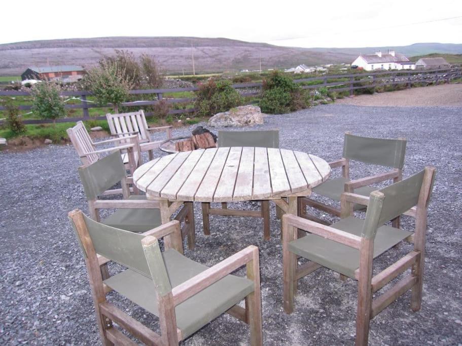 Into The Burren Hotell Murroogh Eksteriør bilde
