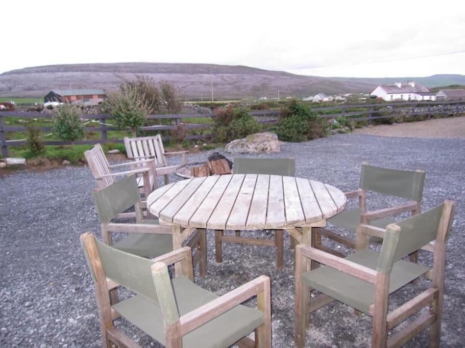 Into The Burren Hotell Murroogh Eksteriør bilde