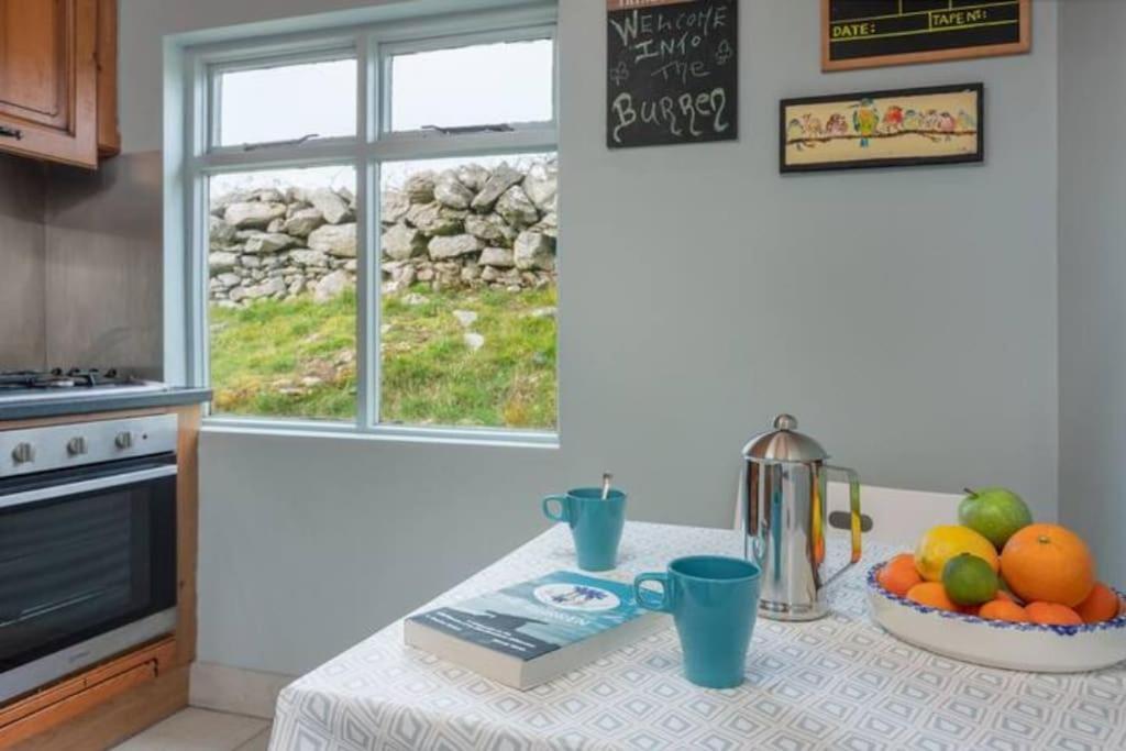 Into The Burren Hotell Murroogh Eksteriør bilde
